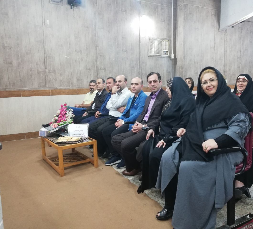 برگزاری انتخابات انجمن اولیا و تقدیر از معلم پایه ششم
